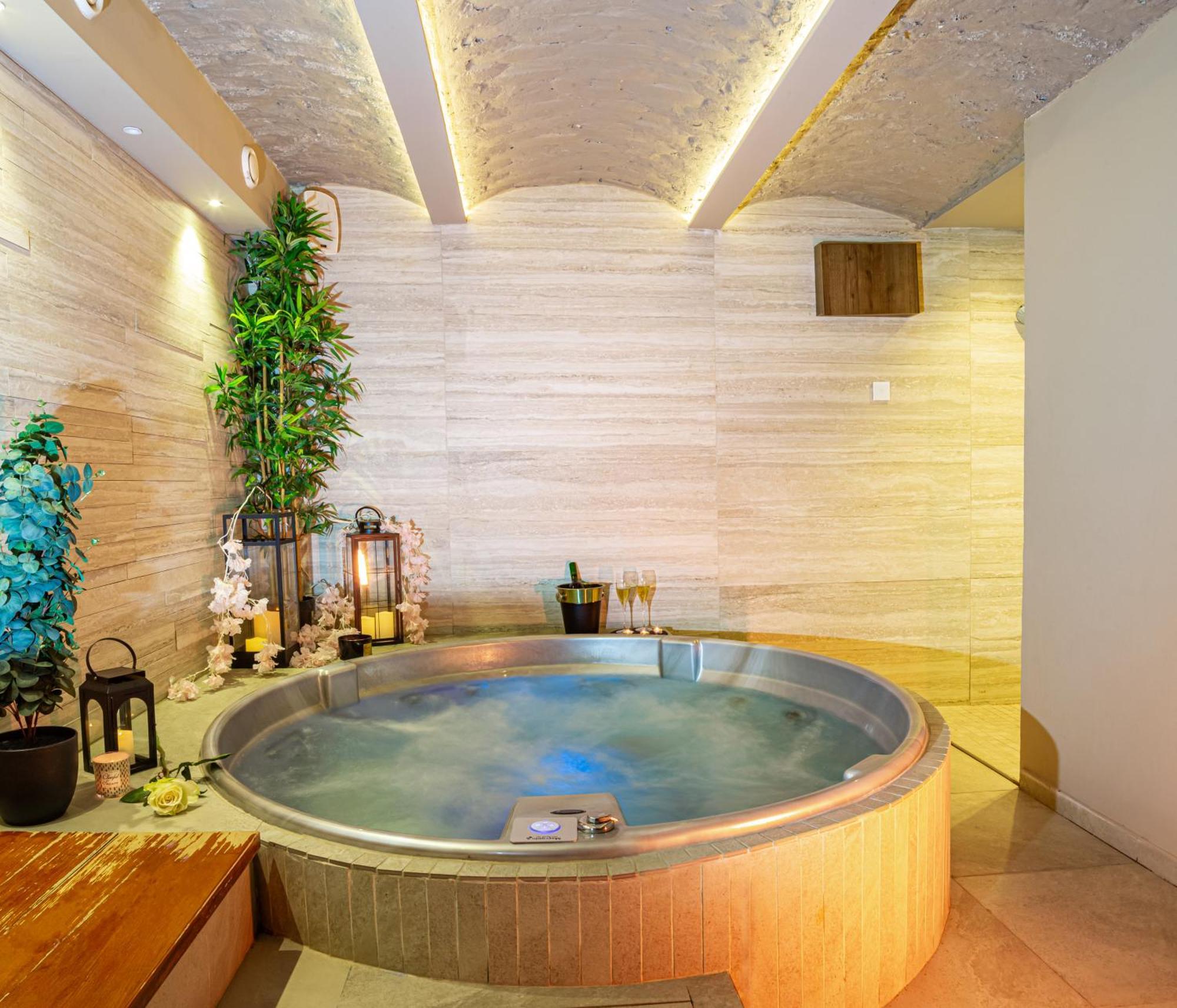 Venus Apartment With Jacuzzi And Sauna - City Center Bělehrad Exteriér fotografie